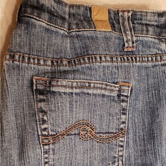 Maurices Jeans Jr. Sz. 15/16R - Picture 3 of 3